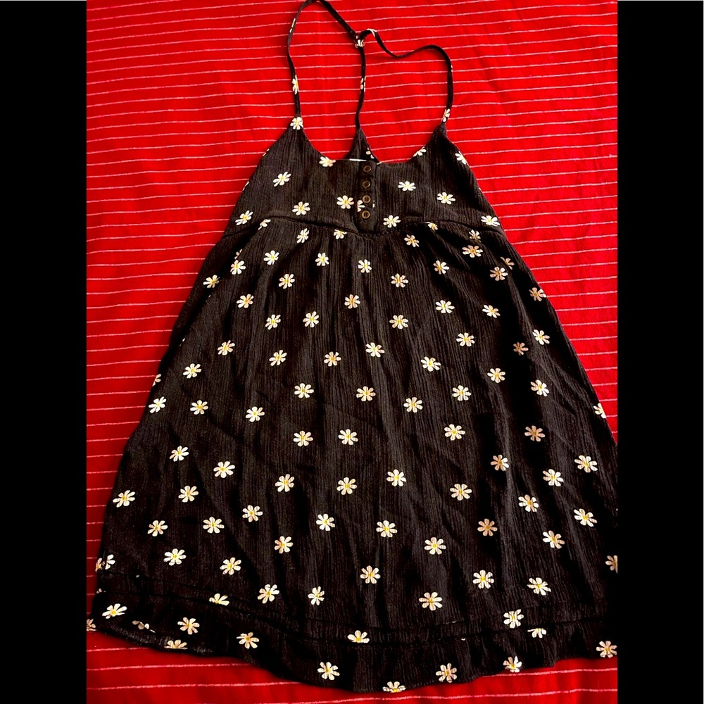 Forever 21 daisy dress